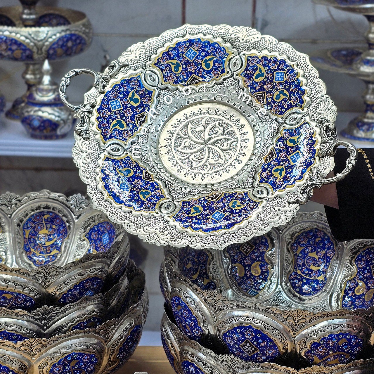 شیرینی خوری سه پایه قلمزنی مینیاتور نقش تذهیب