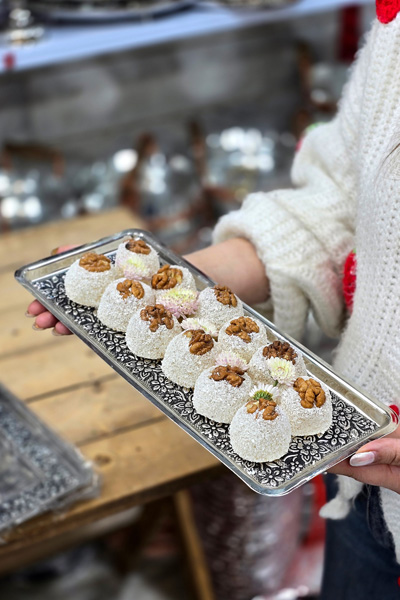 رولتخوری گلدار