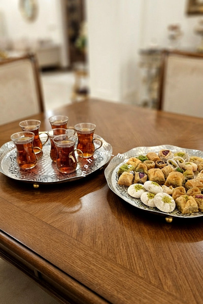 دیس شقایق قلمزنی